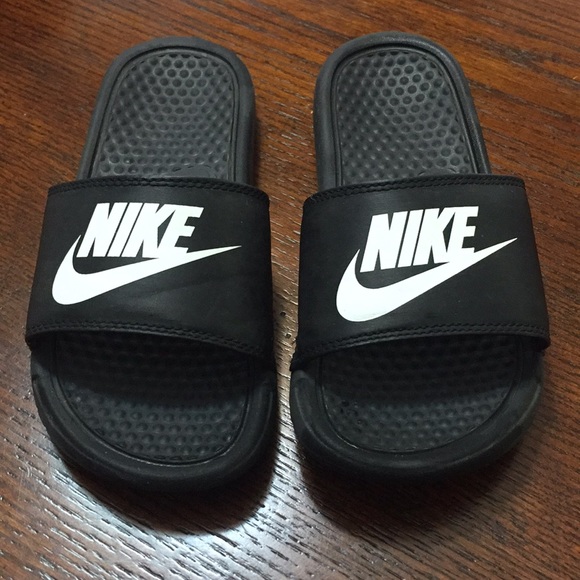 nike boys sliders